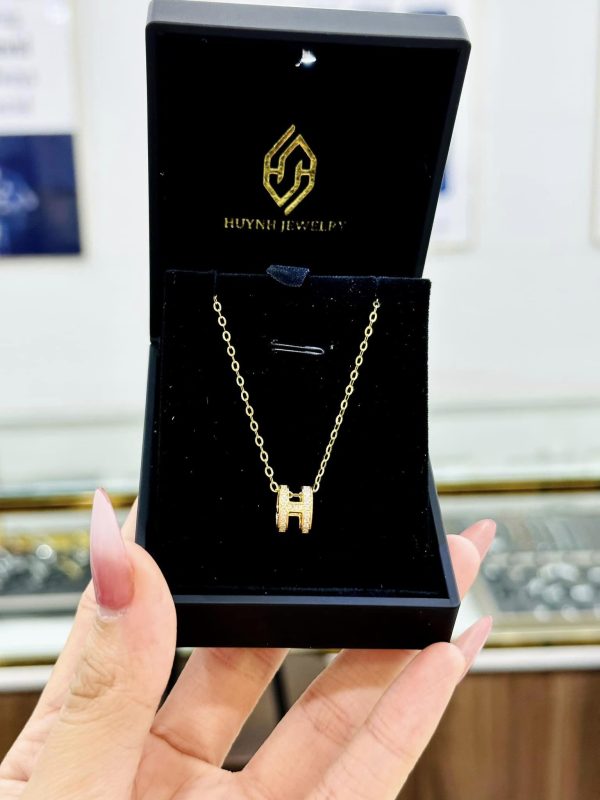 bộ dây chuyền Herrmes kim cương tự nhiên, trên vàng 18k ????