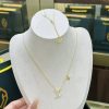 Mặt dây chuyền LV kim cương