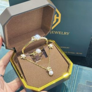 Bộ ngọc trai vàng 18k (BTS090126)